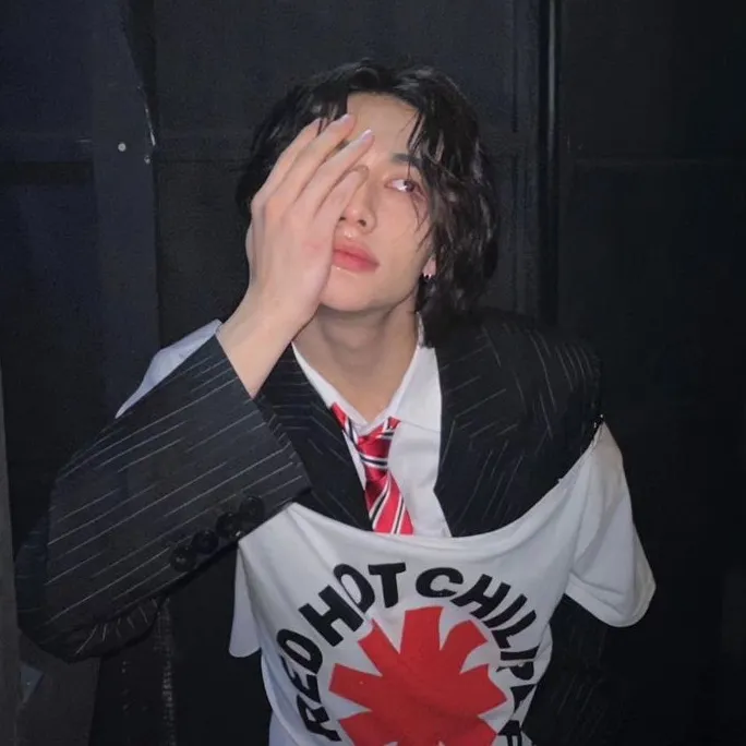 @lovest4y_hyunjin