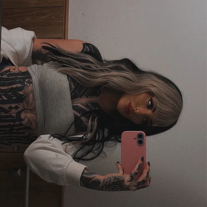 @gothbarbieonlyaccount
