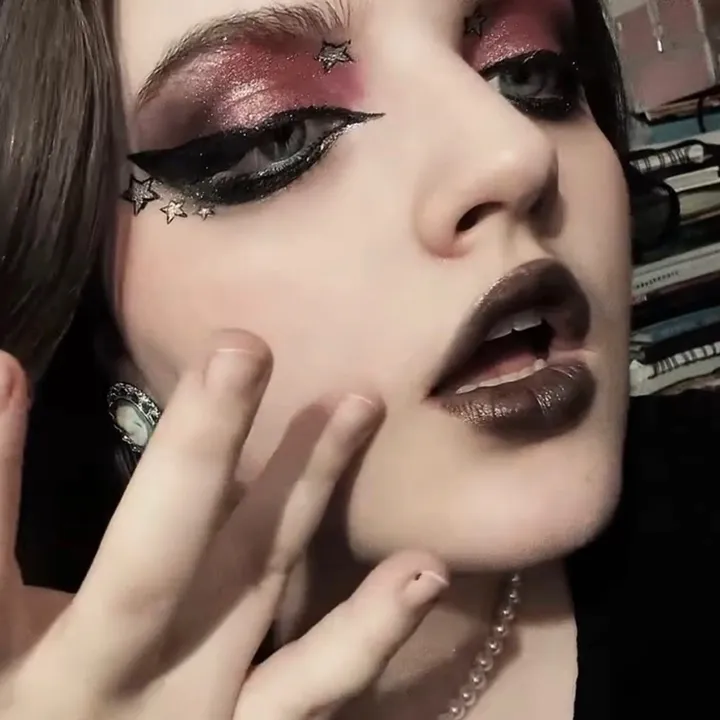 @makeup_show_horror_tell