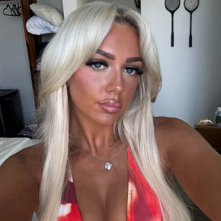 @courtneyxx.__