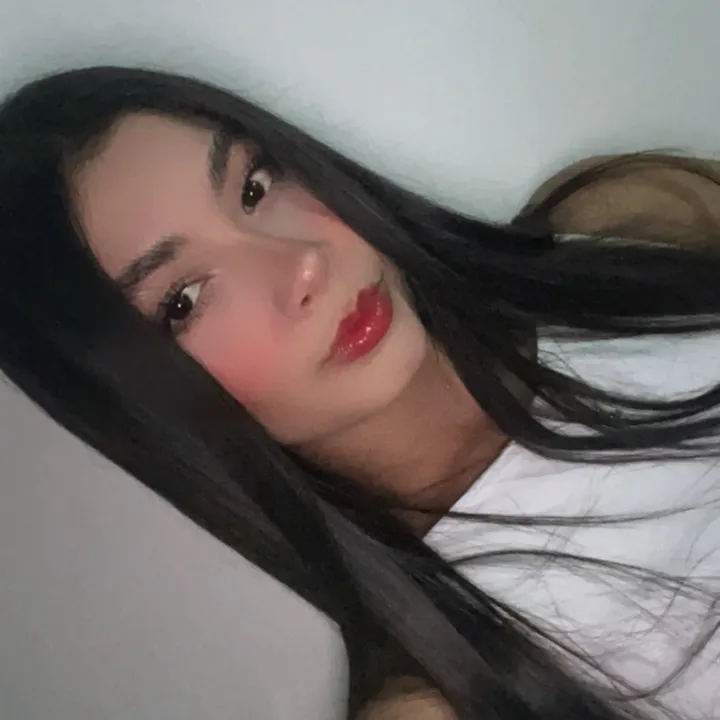@alee_nathaly