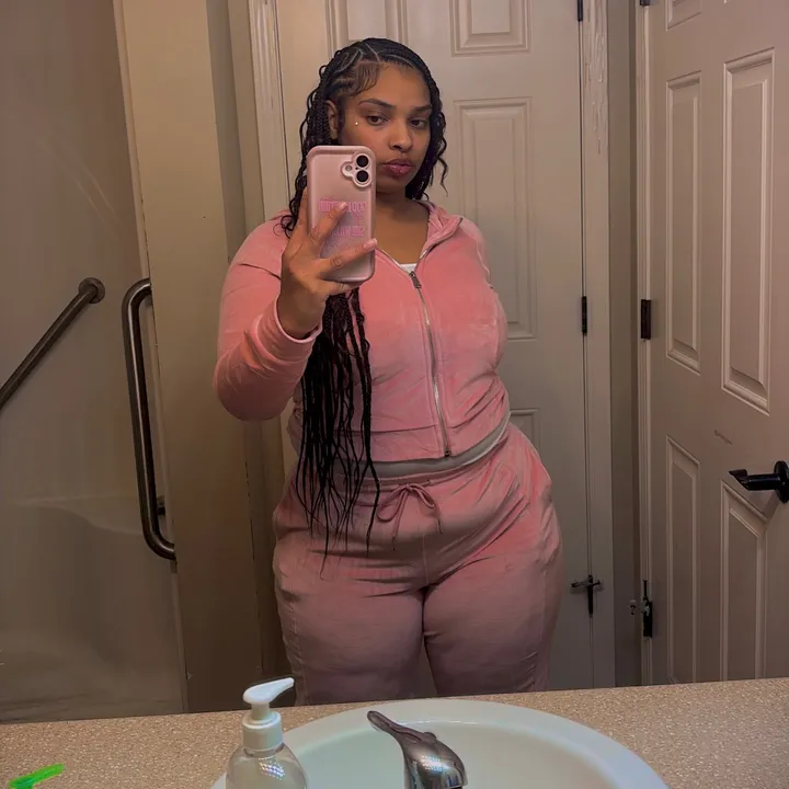 @yonii_lashay