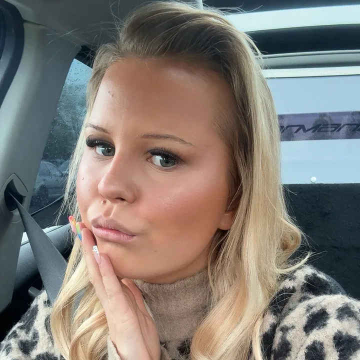 @holly_eklund