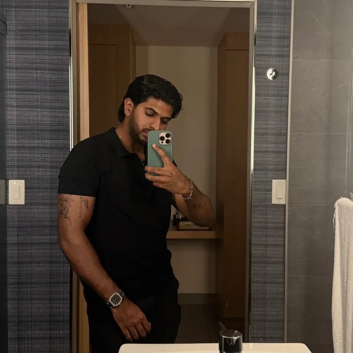 @roshanw_