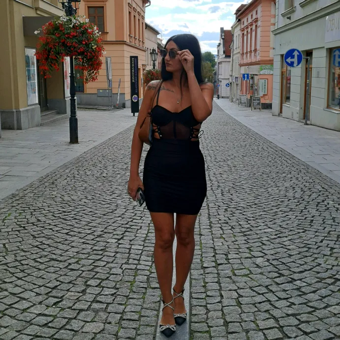 @lesy_b_