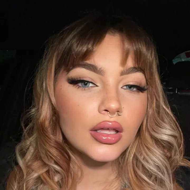 @sophia_mitch
