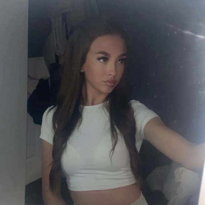 @.laylanelsonx