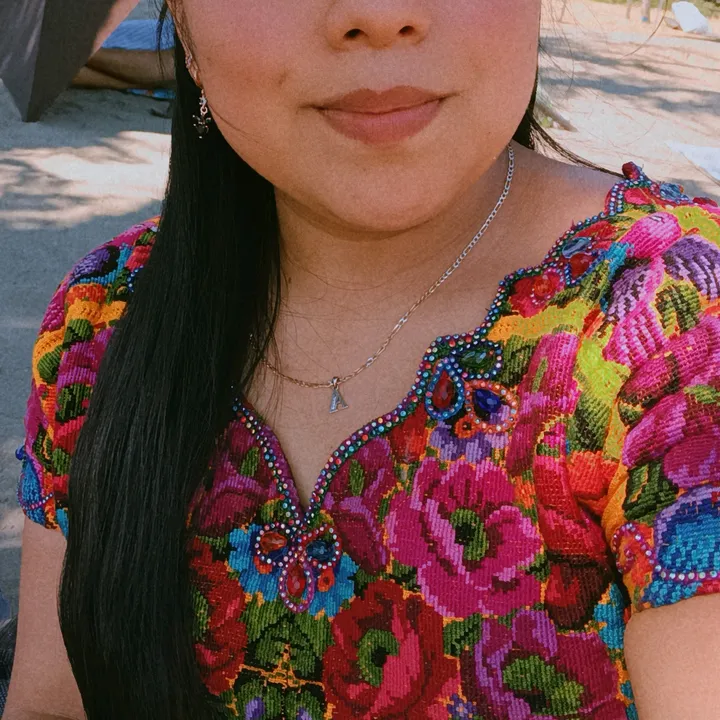 @_yessii_perez