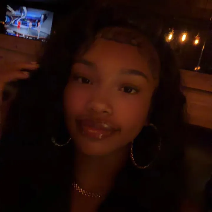 @yanii.reneee