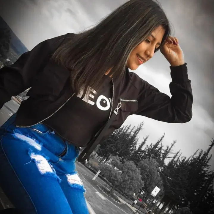 @leslie_quinga