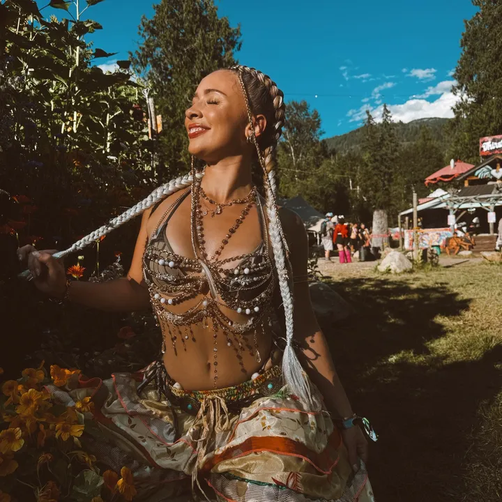 @akamaddierose