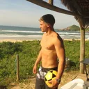 @guimolon