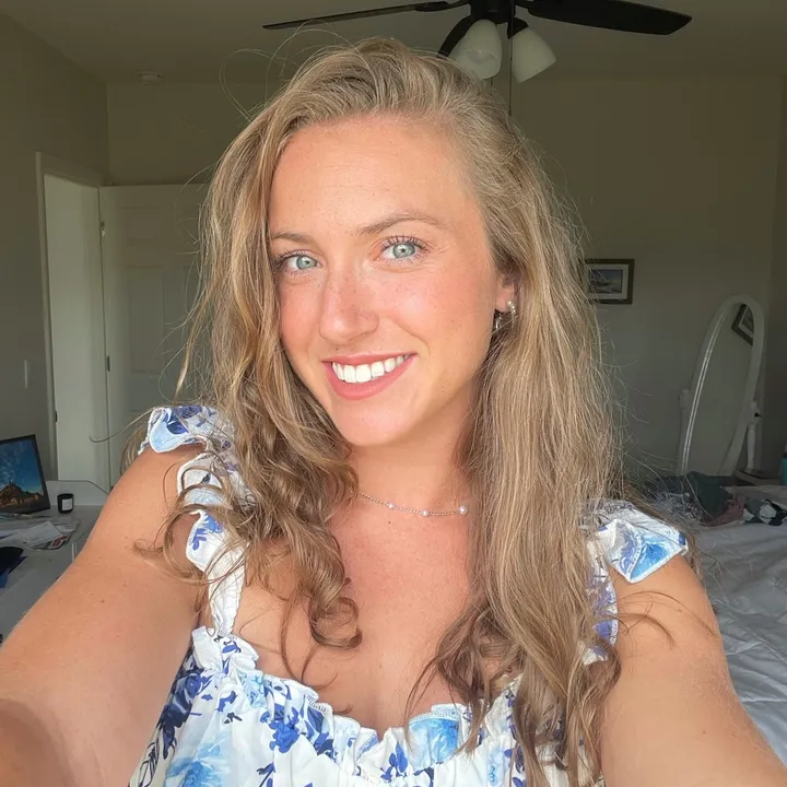 @alexx_thomas