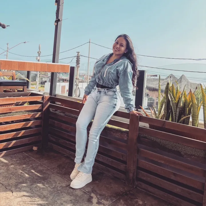sharon.santacruz