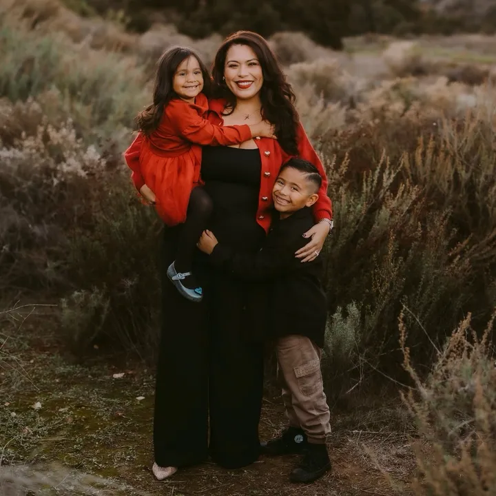 solis_familyof4