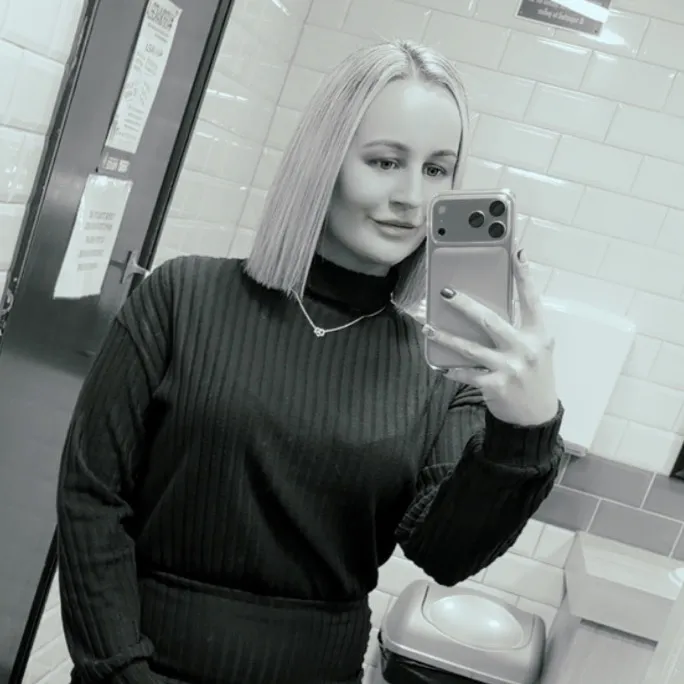 @officialrachlou28