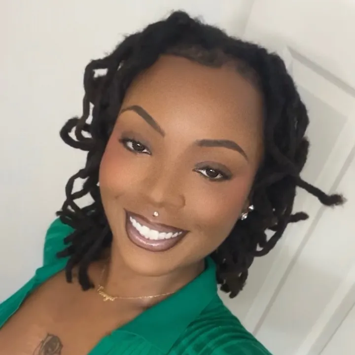 @effortlessly_emya