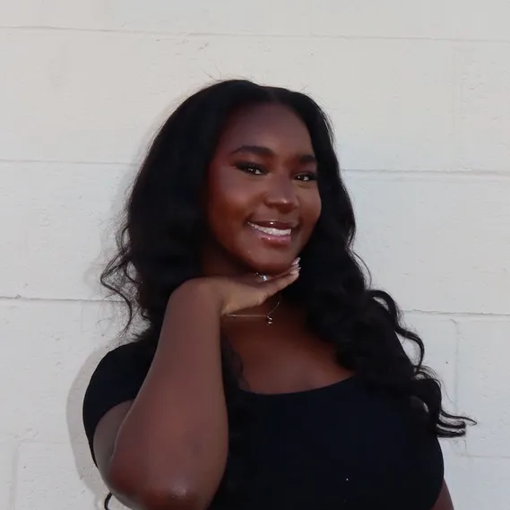 @caelyn.raye