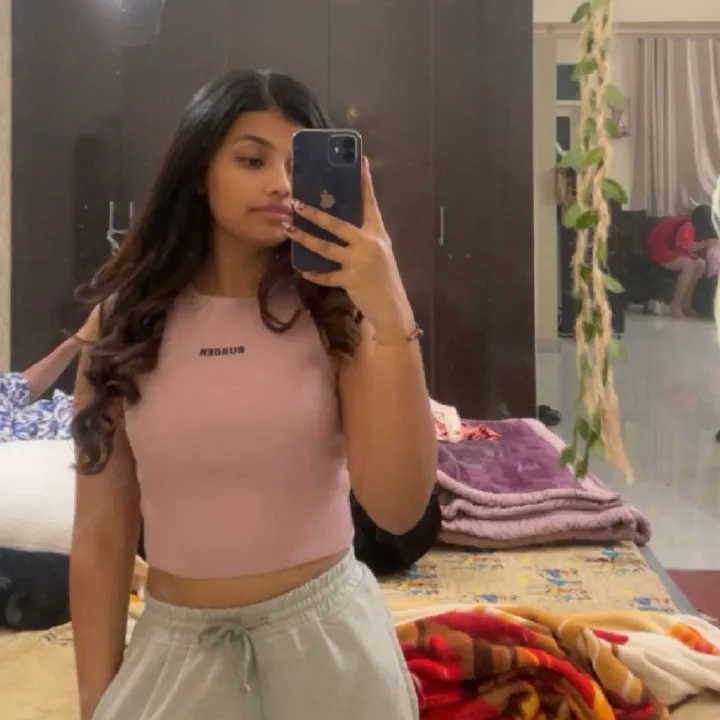 @curlyygirlyyyyy