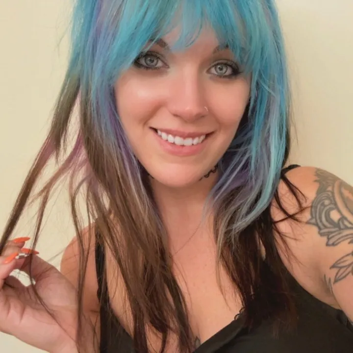 @moshpitmomm