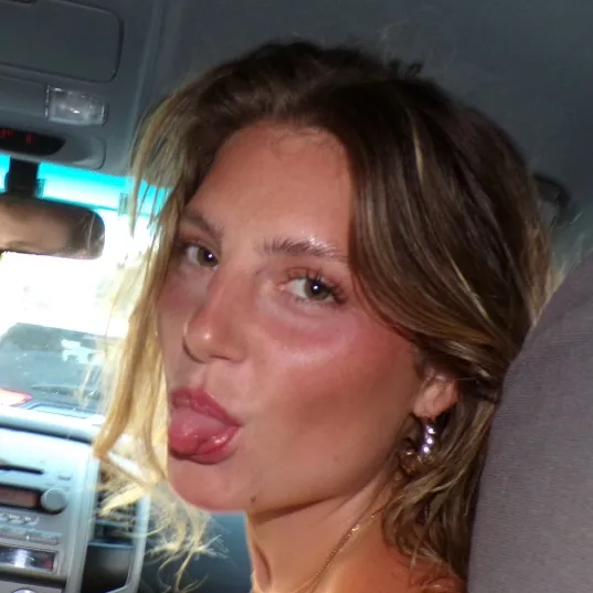 @evahrly