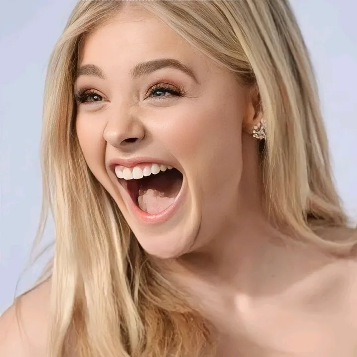 @chloegmoretzc