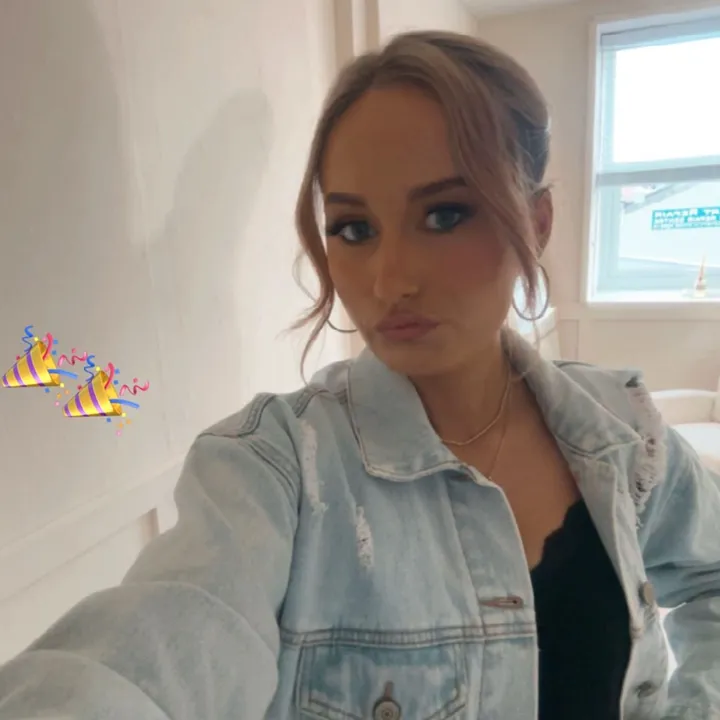 @chelseyxxxx