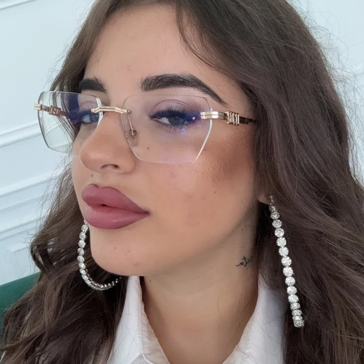 @carsanaaaa