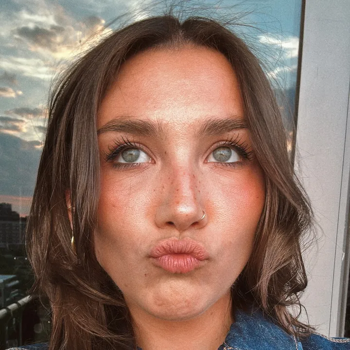 @abbywinchesterr