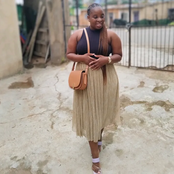 @sbahledlamini4