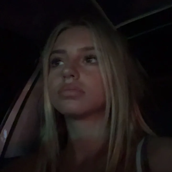 @sleepoveratsikowitz_