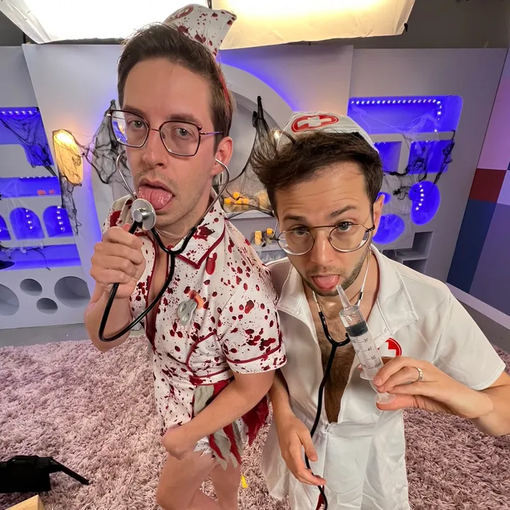 tryinghalloweencostumes