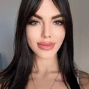 @adelyinna