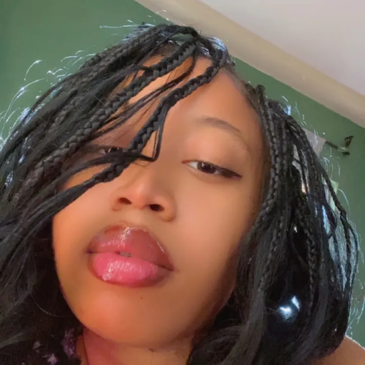 mirah_leo