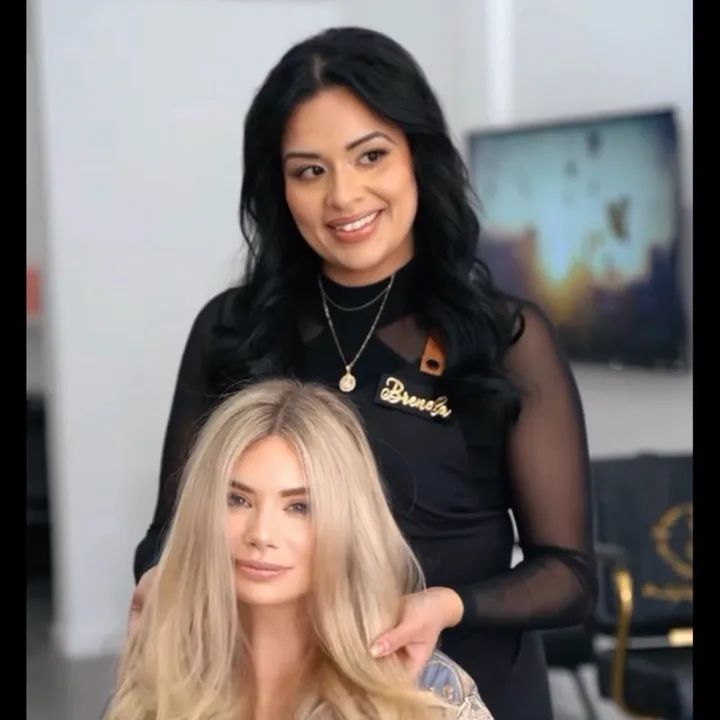 manelyhairchicago