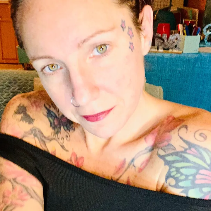 @reneb1022