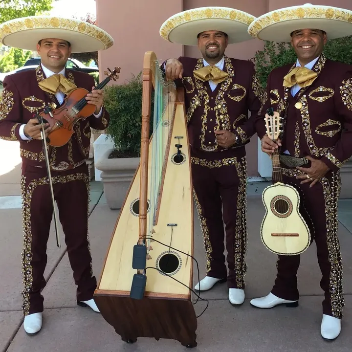 @mariachi_generacion