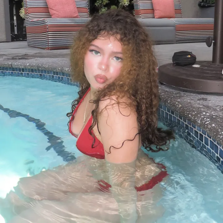 kellydanaviles