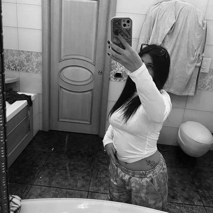@saravalletta