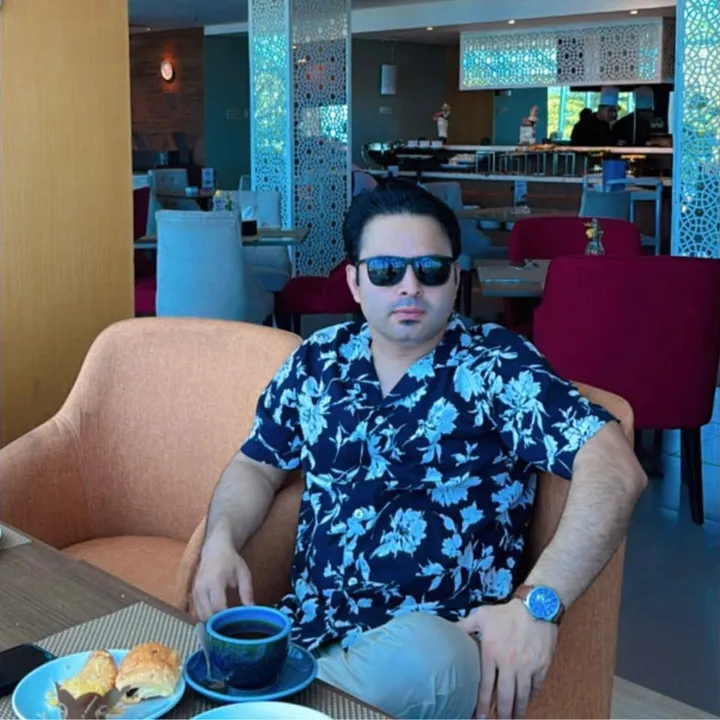 @raees.travel