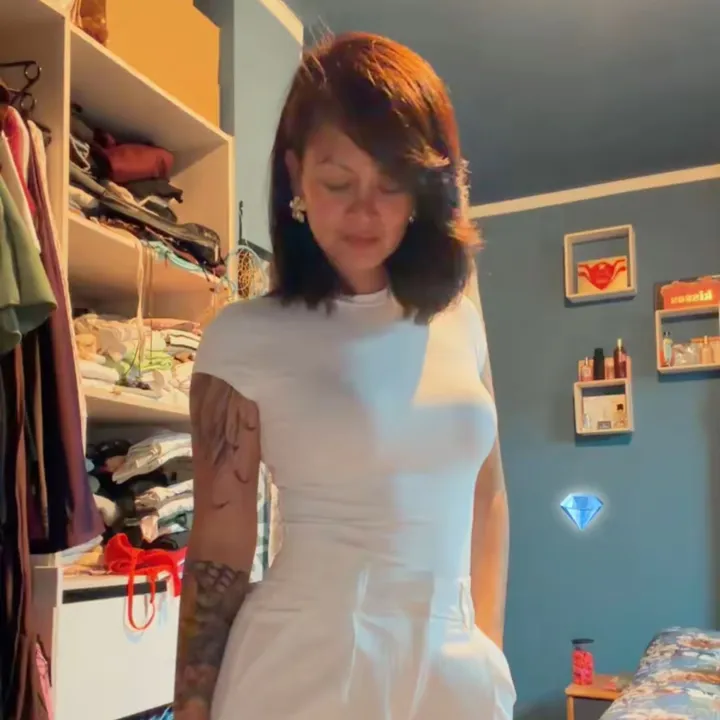 @corinnebuchin