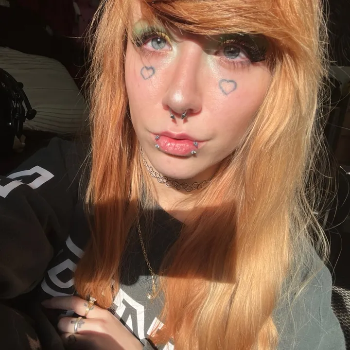 @moonlit.pixiee