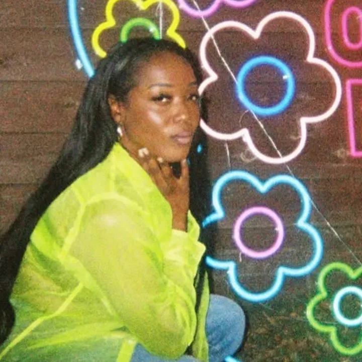 @naishamustwin
