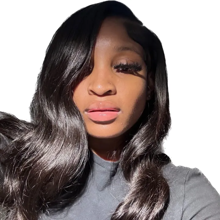 @somewealthygirl
