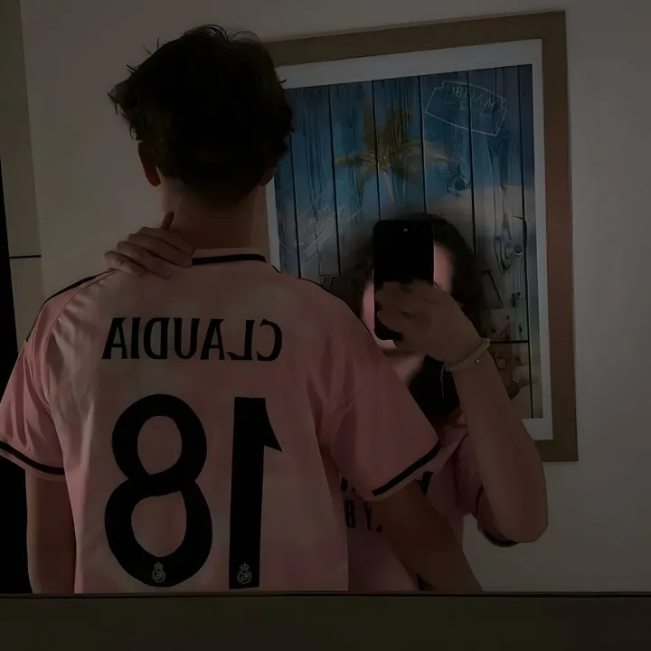 @claudia.vln0
