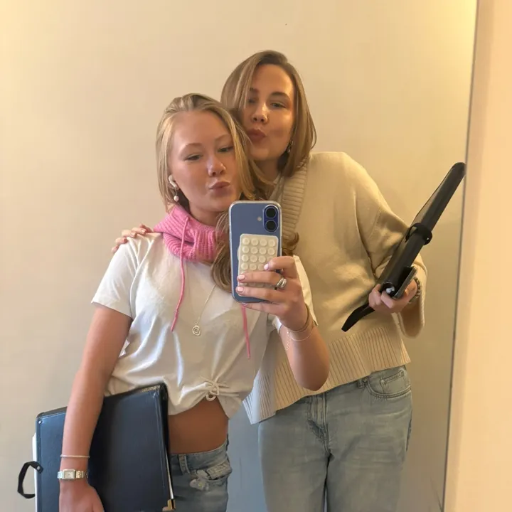 @.liagilbert