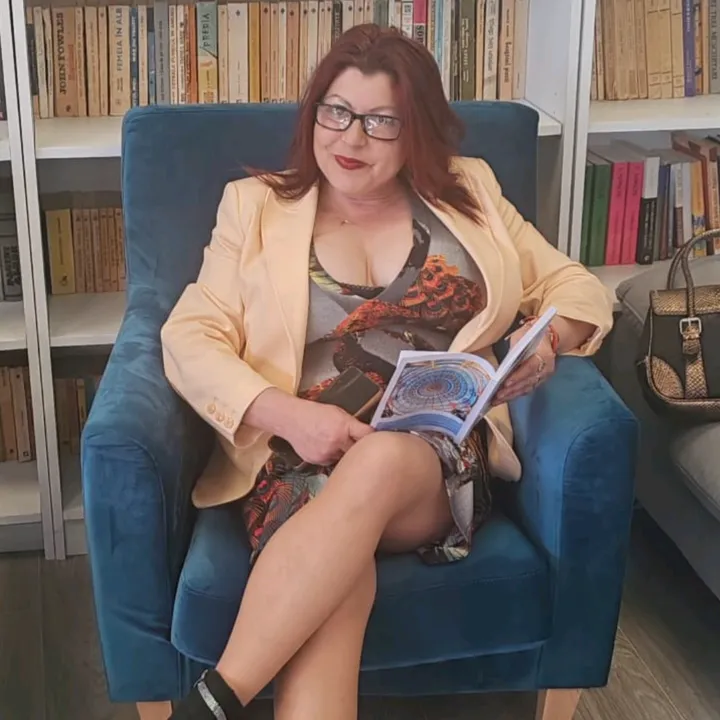 @luminita.stc