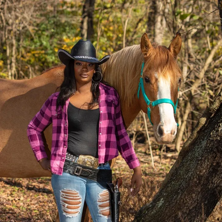@cowgirlpink