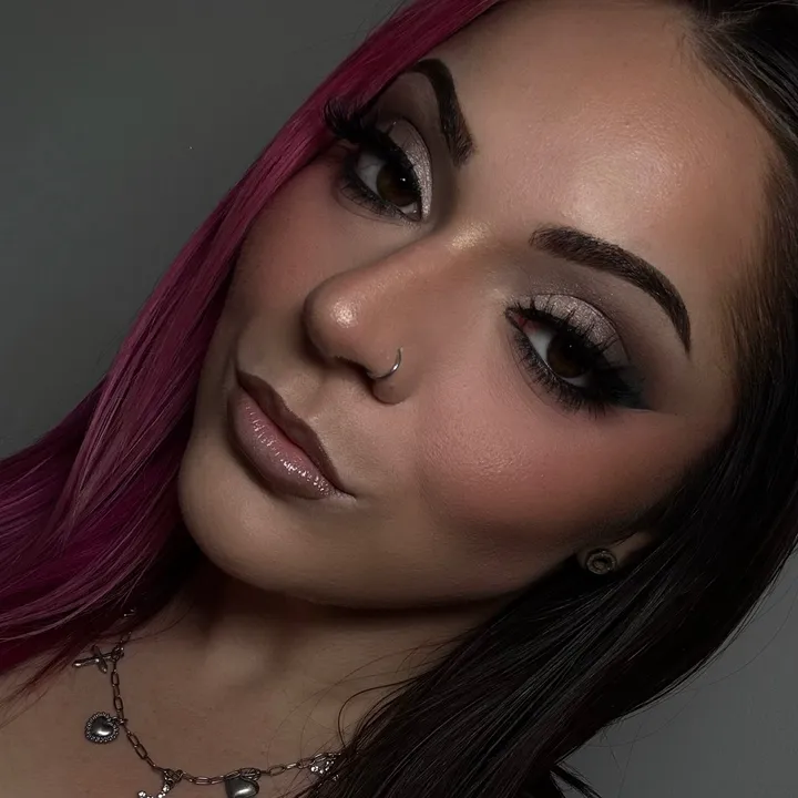 izzzneice