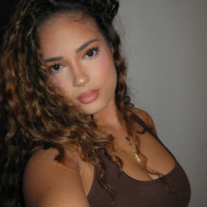 @miasaintj